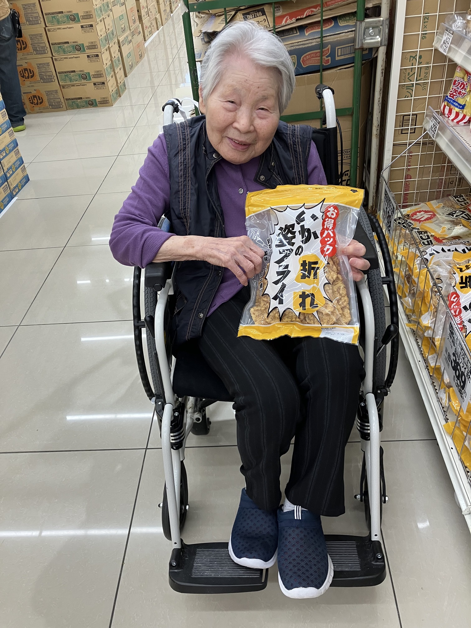 ラ・ムー買い物黒田さん2.jpg